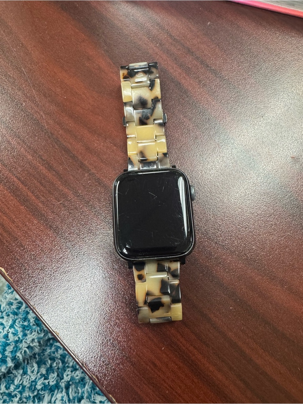 Apple Watch with Tortoiseshell Resin Link Band in Black and Beige